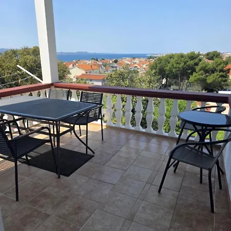 Vera Apartment